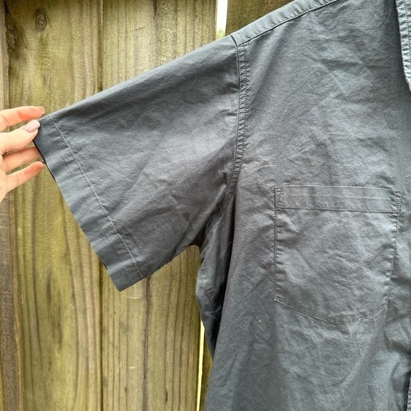 Carhartt Mens Original Collared Button Down Short Sleeve Tee in Dark Grey - Picture 7 of 7